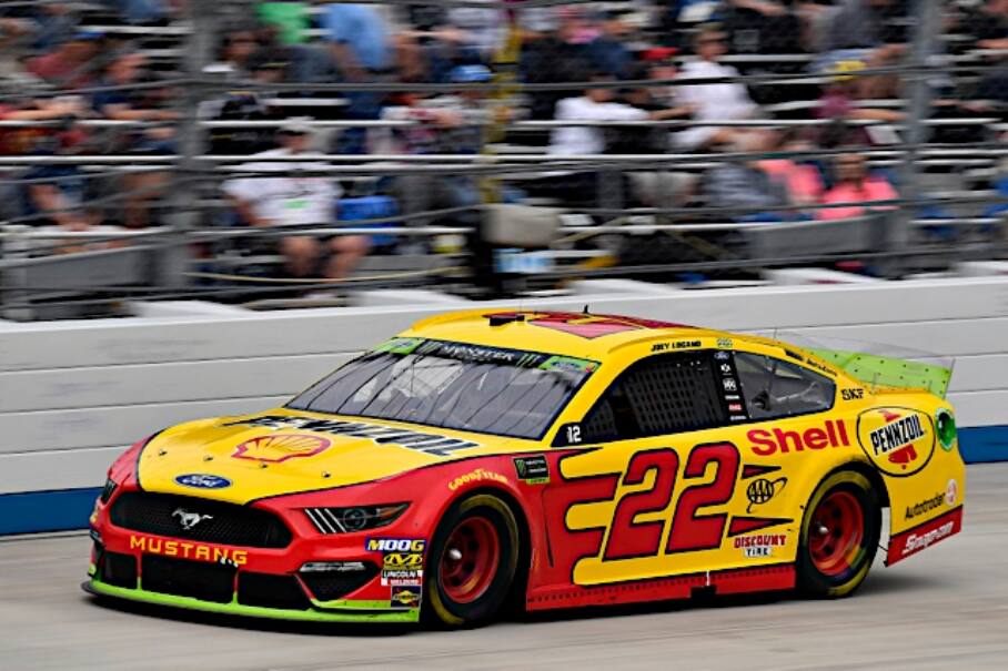 His teammates Joey Logano (#22, 34th) and Ryan Blaney (35th) each dealt with mechanical issues. His teammates Joey Logano (#22, 34th) and Ryan Blaney (35th) each dealt with mechanical issues.